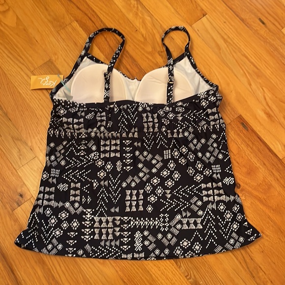 Kona Sol Tankini. Plus Size 18W. Navy/White. NEW!! - Picture 6 of 12
